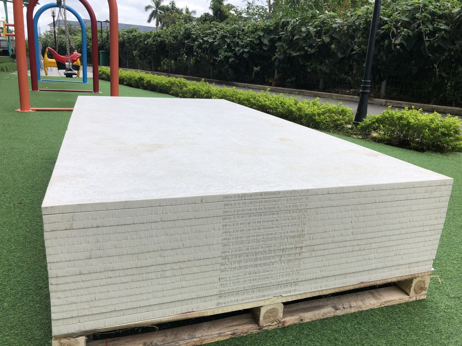 Tấm Cemboar Thái Lan 20mm