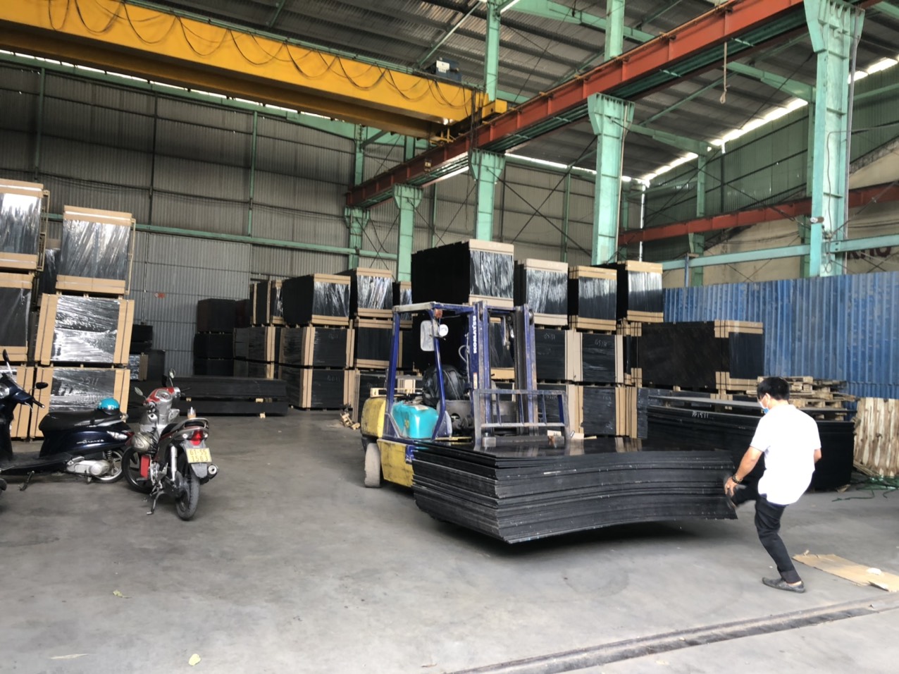 Ván phủ phim 17mm, Giá ván phủ phim 18mm, Giá ván phủ phim 15mm, Giá ván phủ phim 12mm, Bảng giá ván phủ phim, ván coppha phủ phim giá rẻ, Bán ván phủ phim cũ giá rẻ, Báo giá ván phủ phim tại Hà Nội, Báo giá ván phủ phim tại TPHCM, Báo giá ván phủ phim tekcom, Giá ván ép phủ phim tại Đà Nẵng, Giá ván phủ phim, Giá ván phủ phim tekcom, Kích thước tấm ván khuôn phủ phim, ván cốp pha phủ keo, Ván Coppha phủ keo, ván khuôn phủ phim, ván khuôn phủ phim tốt nhất, Ván phủ keo, ván phủ phim 17mm giá rẻ, Ván phủ phim chất lượng tốt nhất, ván phủ phim chuột túi, ván phủ phim con hổ, ván phủ phim con ngựa, ván phủ phim con rồng, Ván phủ phim giá rẻ, ván phủ phim Hoàng châu, ván phủ phim JH, Ván phủ phim không logo, ván phủ phim Lạc Đà, ván phủ phim long lựu, ván phủ phim Minh Long, ván phủ phim Song Long, ván phủ phim Thăng Long, ván phủ phim An Thành, ván phủ phim Trống Đồng, ván phủ phim cá mập, ván phủ phim an lợi phát, ván phủ phim Eco, ván phủ phim Mỹ Anh, ván phủ phim tại Bà Rịa Vũng Tàu, Ván phủ phim tại Bến Tre, Ván phủ phim tại Bình Thuận, ván phủ phim tại buôn mê thuột, Ván phủ phim tại Cà Mau, ván phủ phim tại Cần Thơ, Ván phủ phim tại Hậu Giang, ván phủ phim tại Kiên Giang, ván phủ phim tại Sóc Trăng, ván phủ phim tại Gia Lai, ván phủ phim tại kontum, ván phủ phim tại Đak Nông, ván phủ phim tại Đăk Lak, ván phủ phim tại Buôn Mê Thuật, ván phủ phim tại Long An, ván phủ phim tại Nha Trang, ván phủ phim tại Bình Định, ván phủ phim tại Quảng Bình, Ván phủ phim tại Ninh Thuận, Ván phủ phim tại Phú Quốc, Ván phủ phim tại Tây Ninh, ván phủ phim tại Tiền Giang, ván phủ phim tại Trà Vinh, ván phủ phim tại Vĩnh Long, Ván phủ phim tại Đồng Nai, Ván phủ phim tại Bình Dương, ván phủ phim tại TPHCM, Ván phủ phim TEKCOM, ván phủ phim Thăng Long, Ván phủ phim tốt nhất, Ván phủ phim nâu, Ván phủ phim không logo, Đại lý ván phủ phim TEKCOM